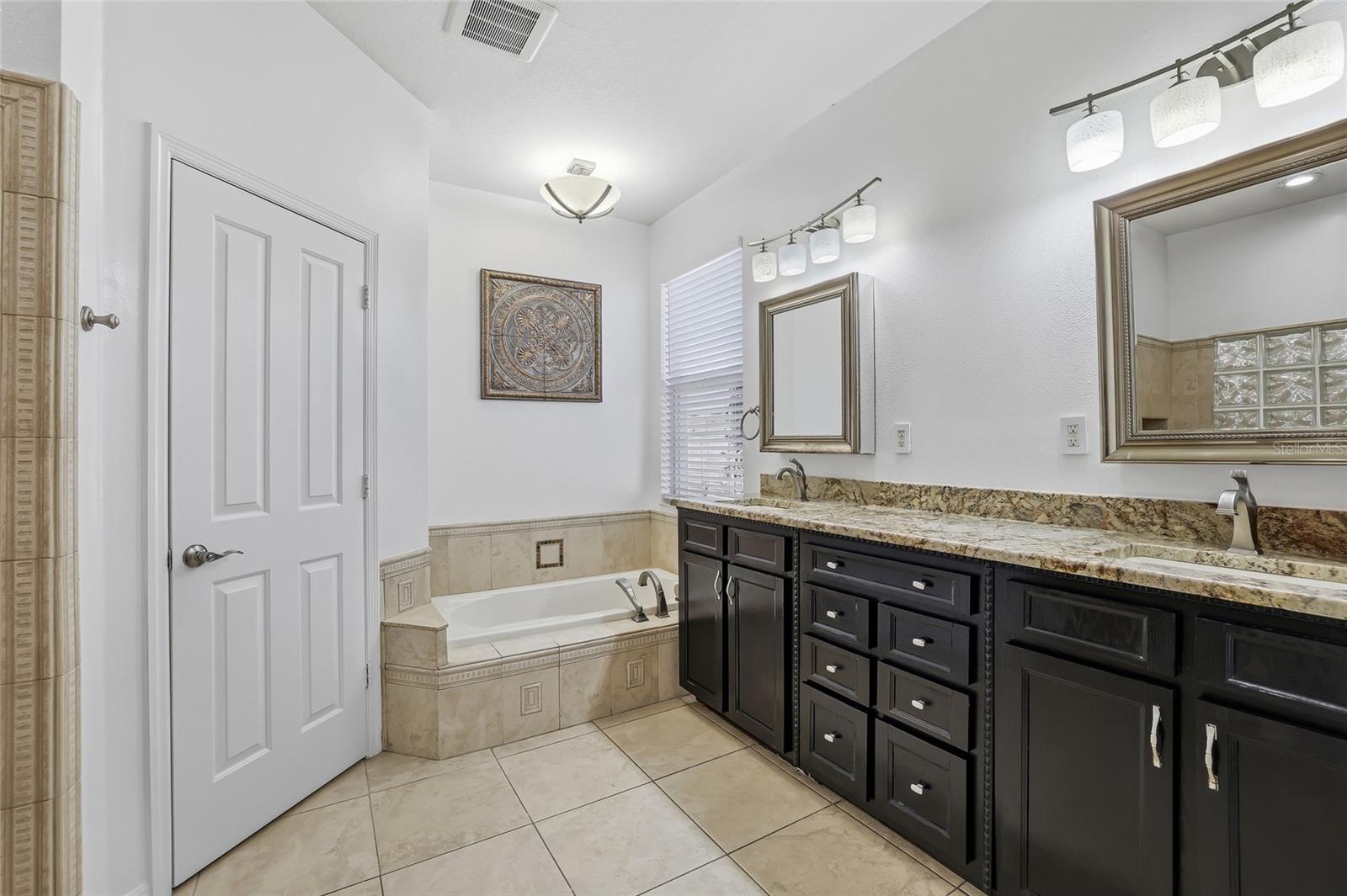 BLOOMINGDALE SEC AA GG UNIT 1 - Residential