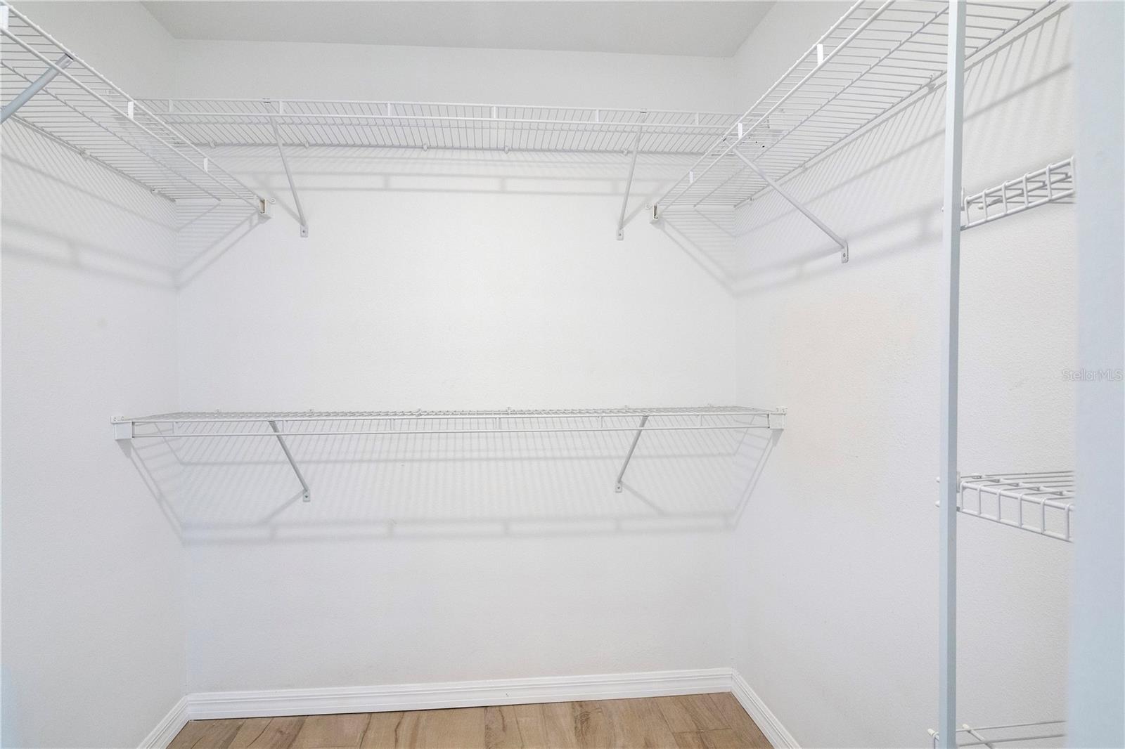 MINNEOLA OAK VALLEY PH 04B LT 206 - Residential