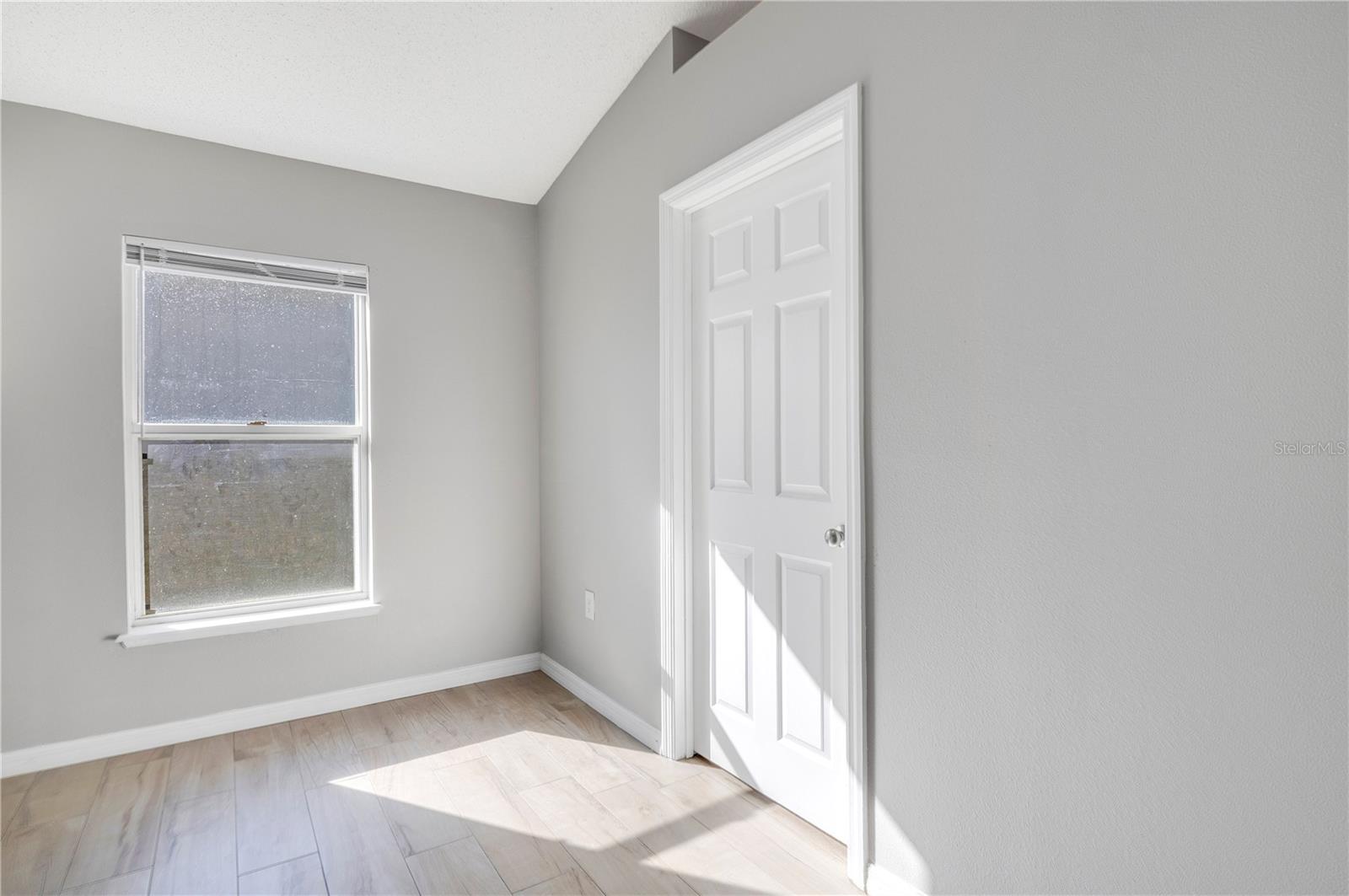 MINNEOLA OAK VALLEY PH 04B LT 206 - Residential