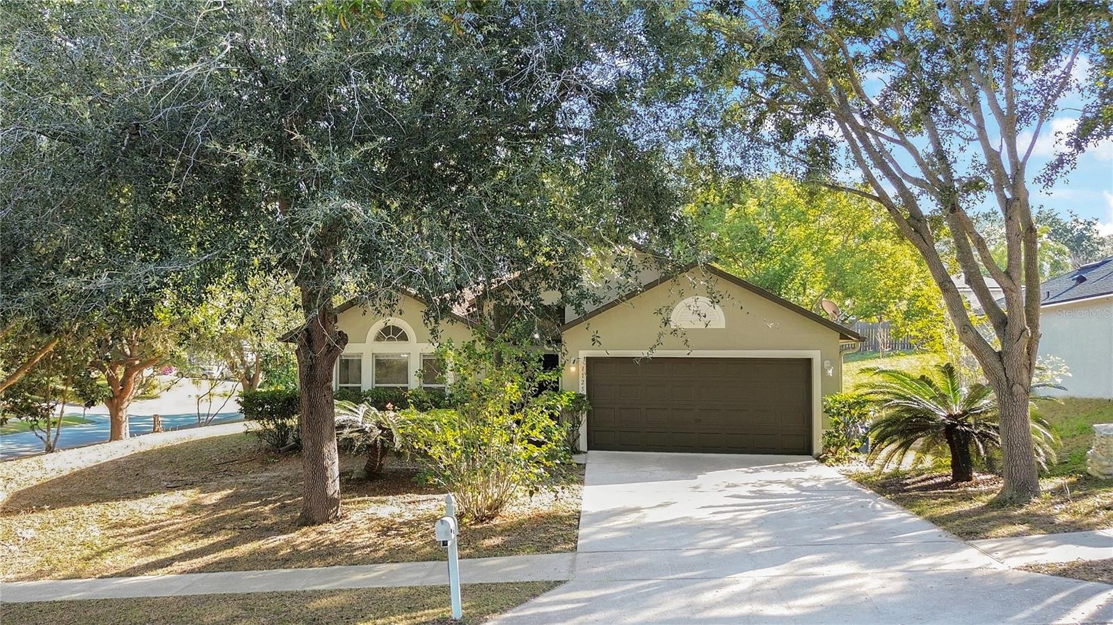 MINNEOLA OAK VALLEY PH 04B LT 206 - Residential