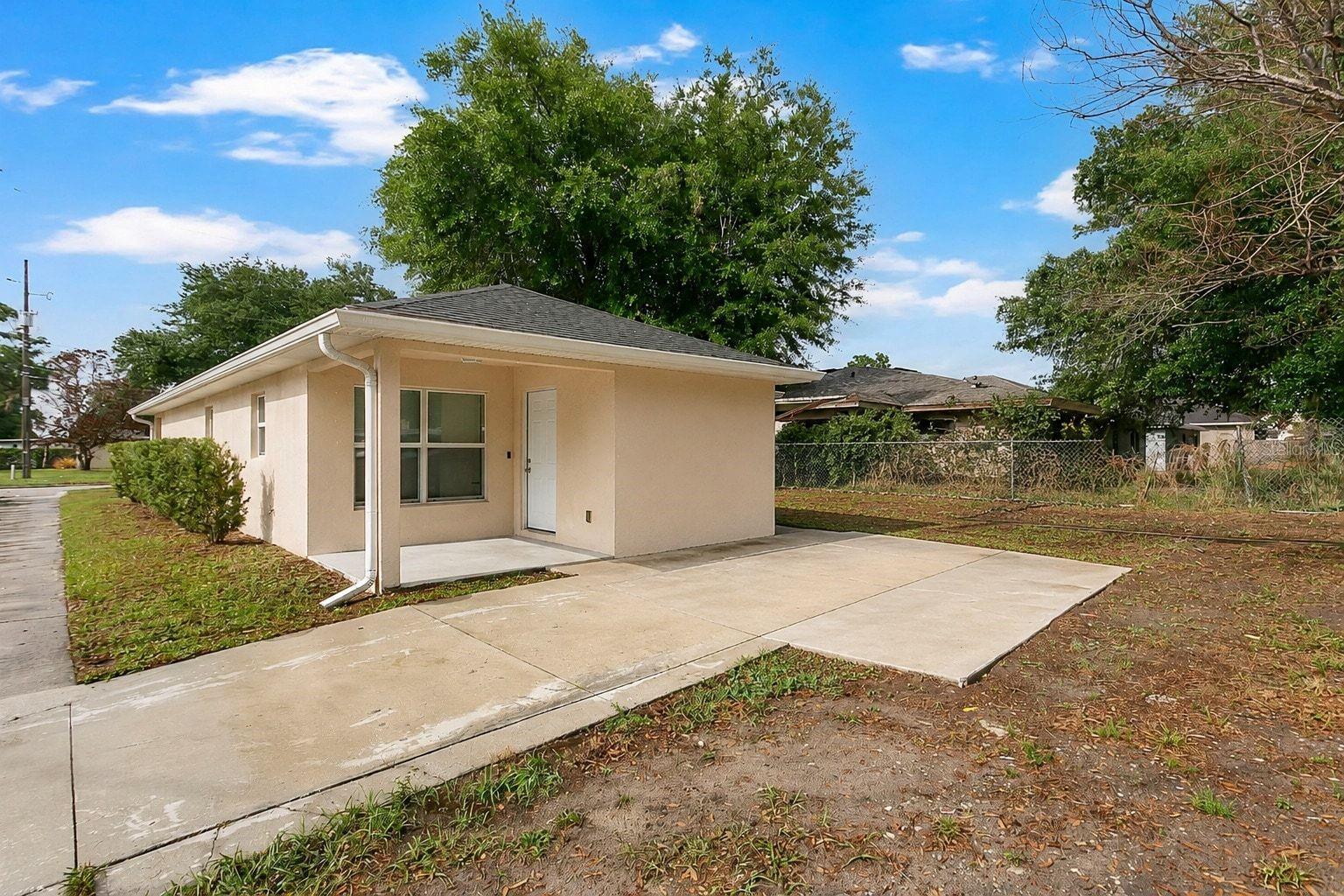 WASHINGTON GARDENS - Residential