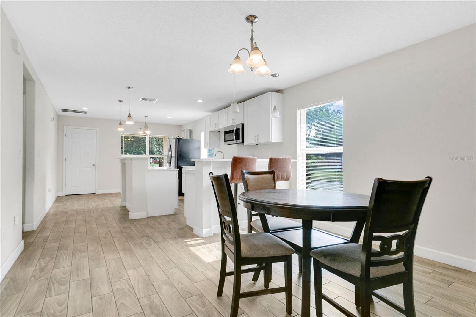 WASHINGTON GARDENS - Residential