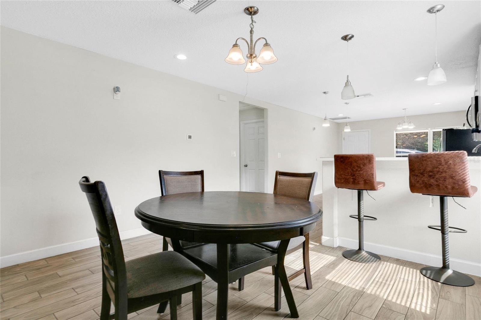 WASHINGTON GARDENS - Residential