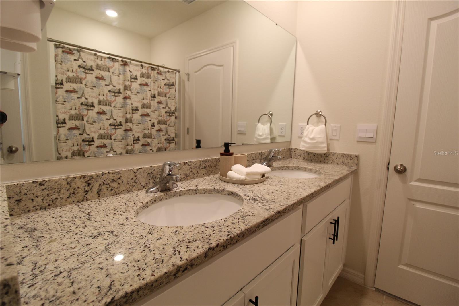 PELHAM PARK PH 3 - Residential