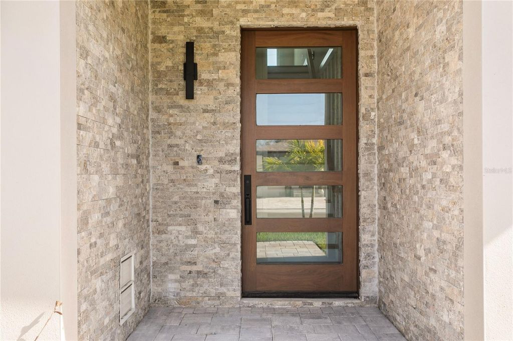 Photo of 187 145th Avenue E #4, St Petersburg, FL 33708 (MLS # TB8437744)
