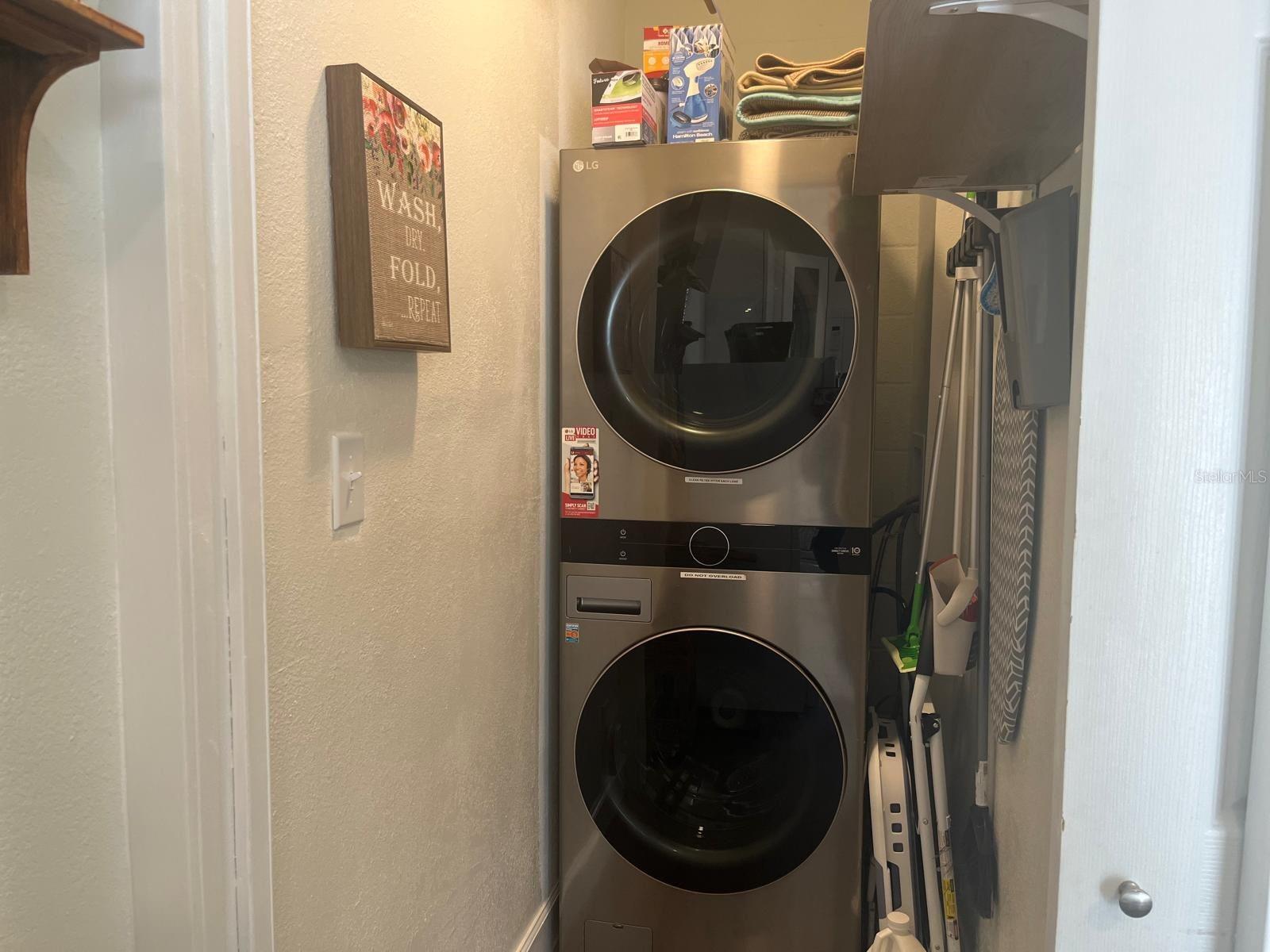 BECCA TRACE - Residential Lease