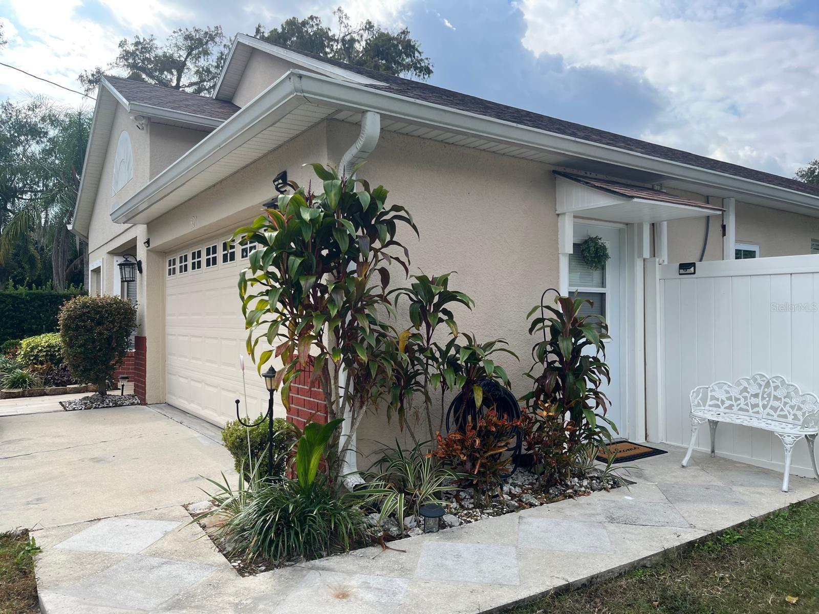 BECCA TRACE - Residential Lease