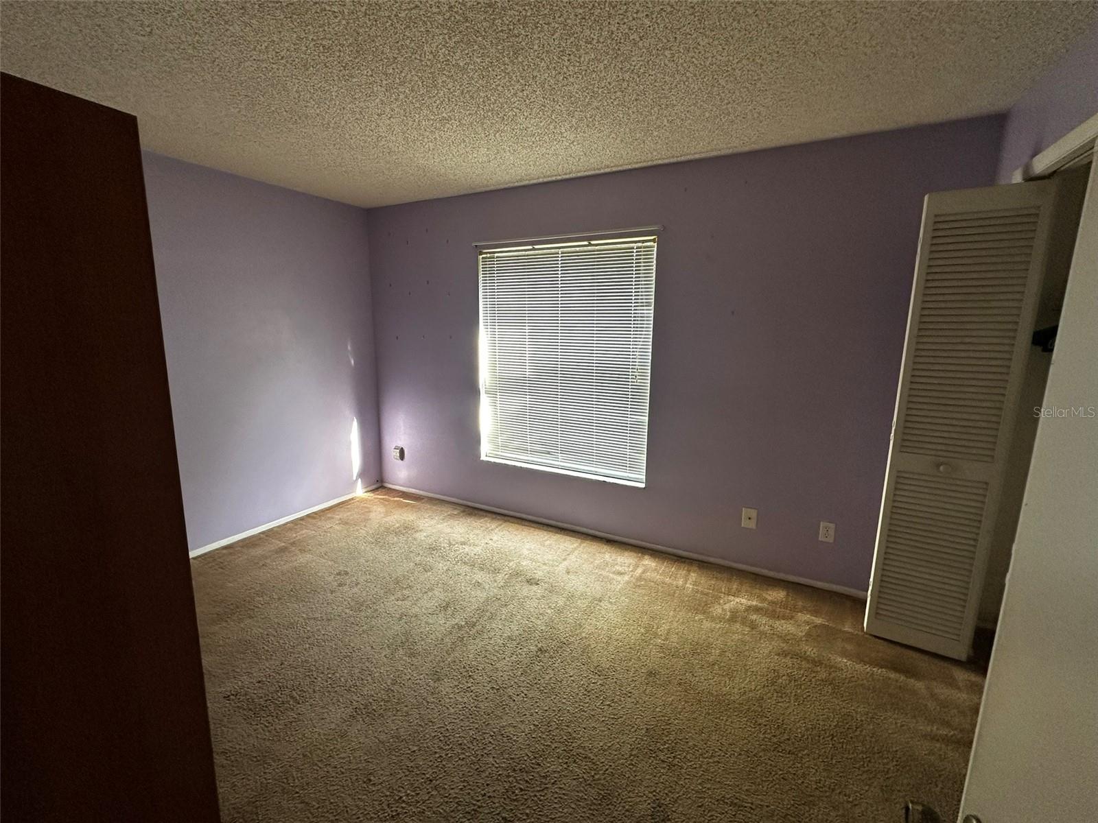 WHISPER LAKES - Residential