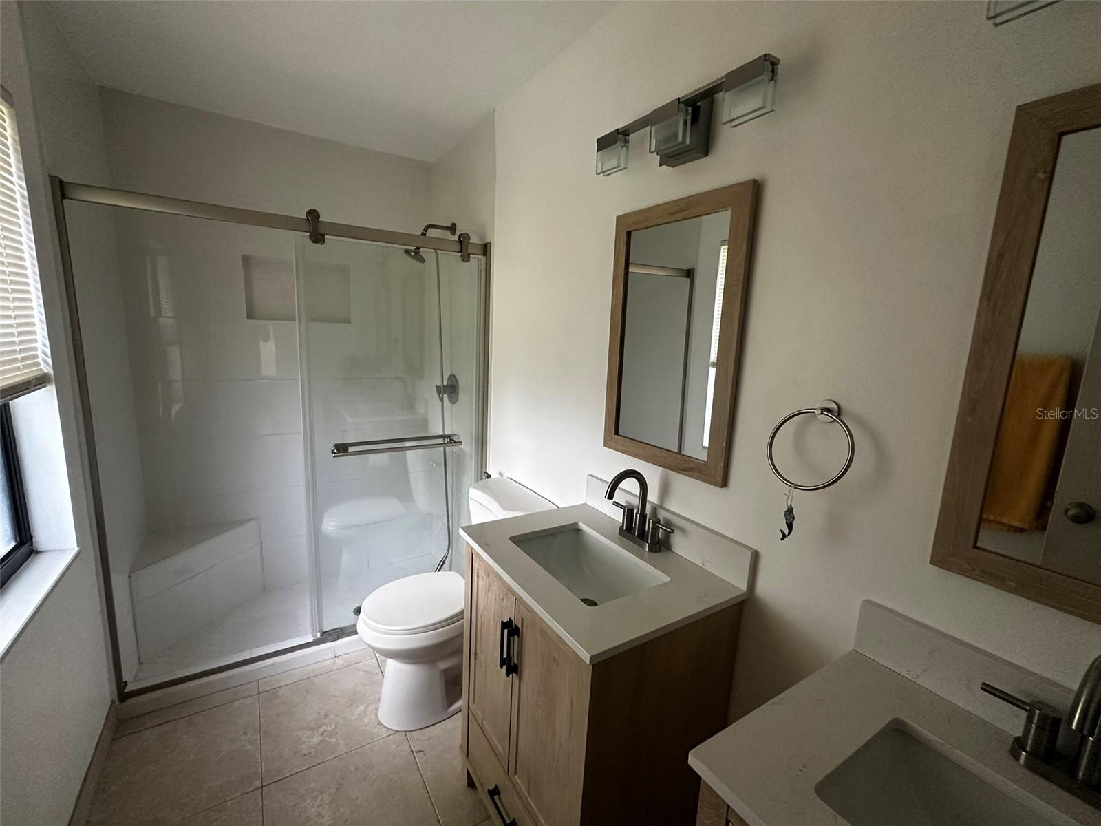 WHISPER LAKES - Residential