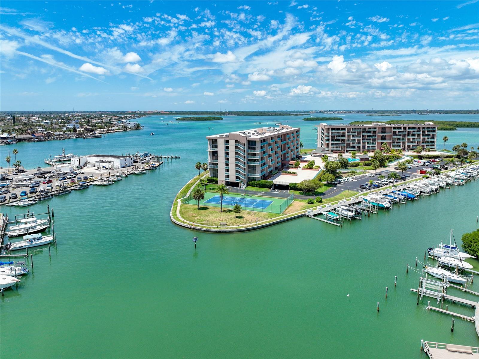 View TREASURE ISLAND, FL 33706 condo