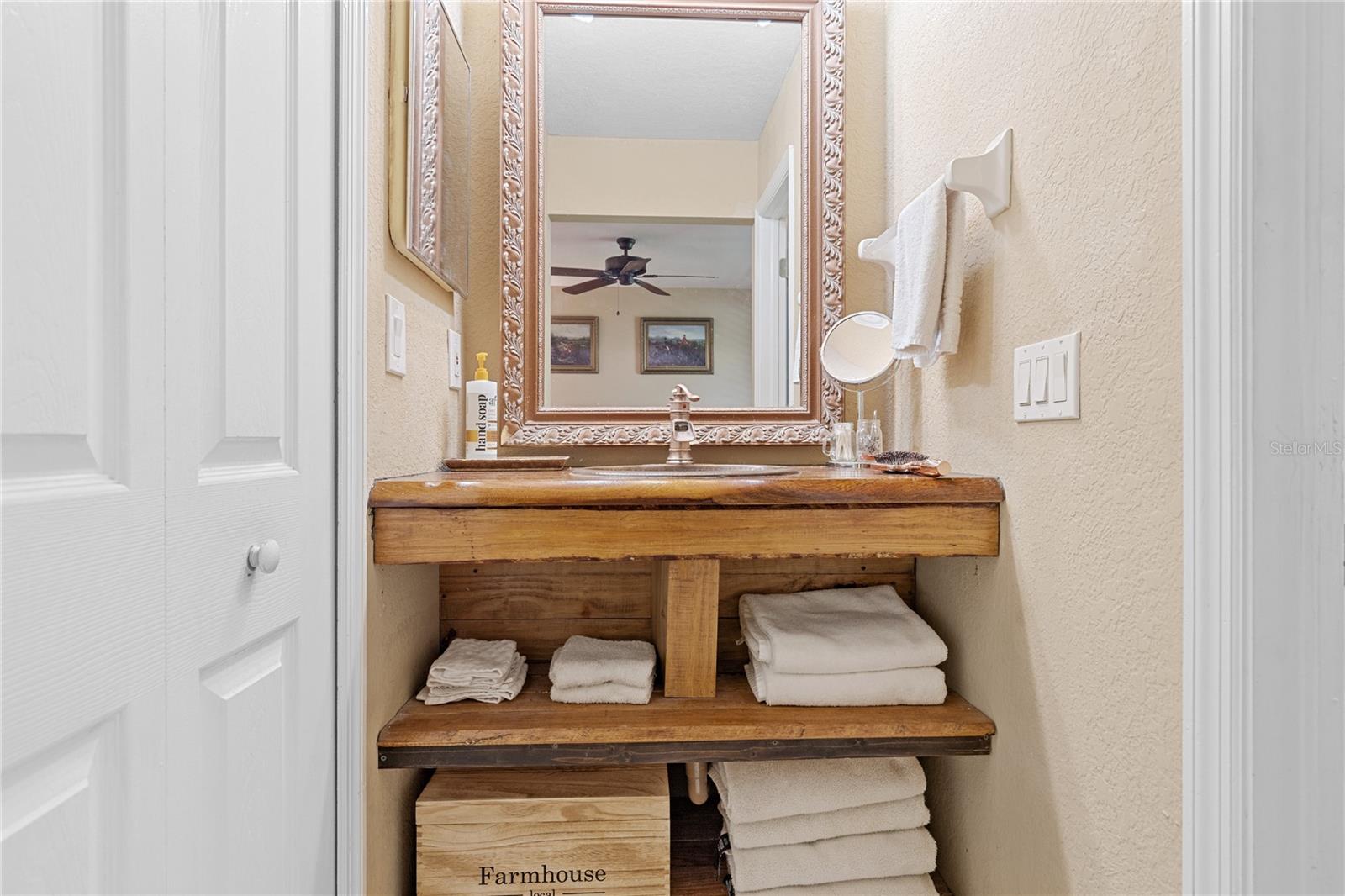 PIRATE HARBOR - Residential