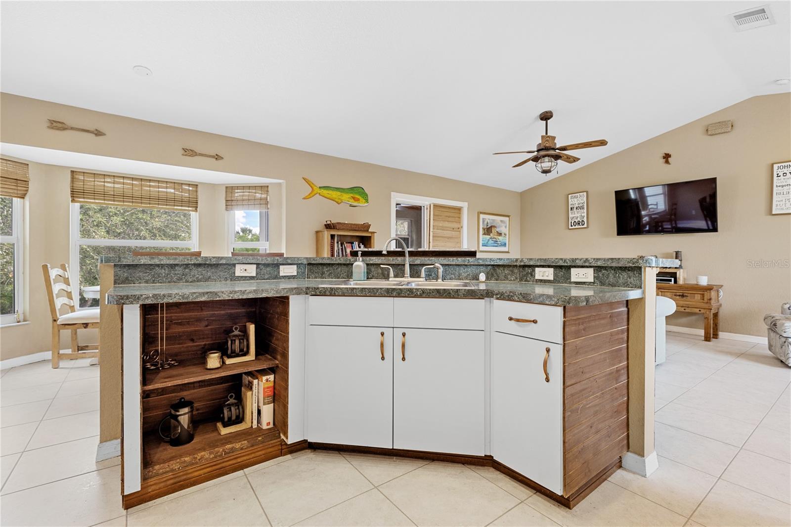 PIRATE HARBOR - Residential