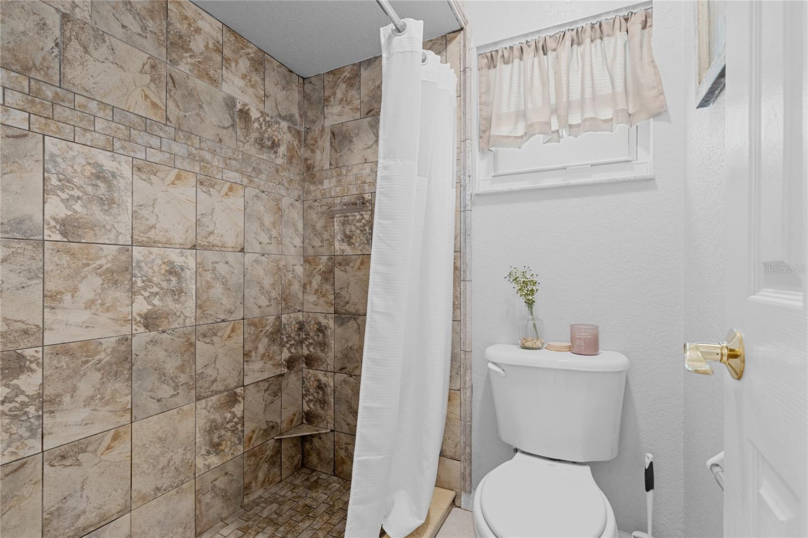 PIRATE HARBOR - Residential