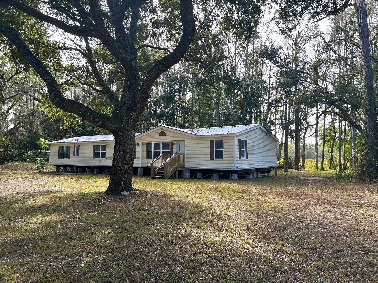 MOON LAKE ESTATES - Residential