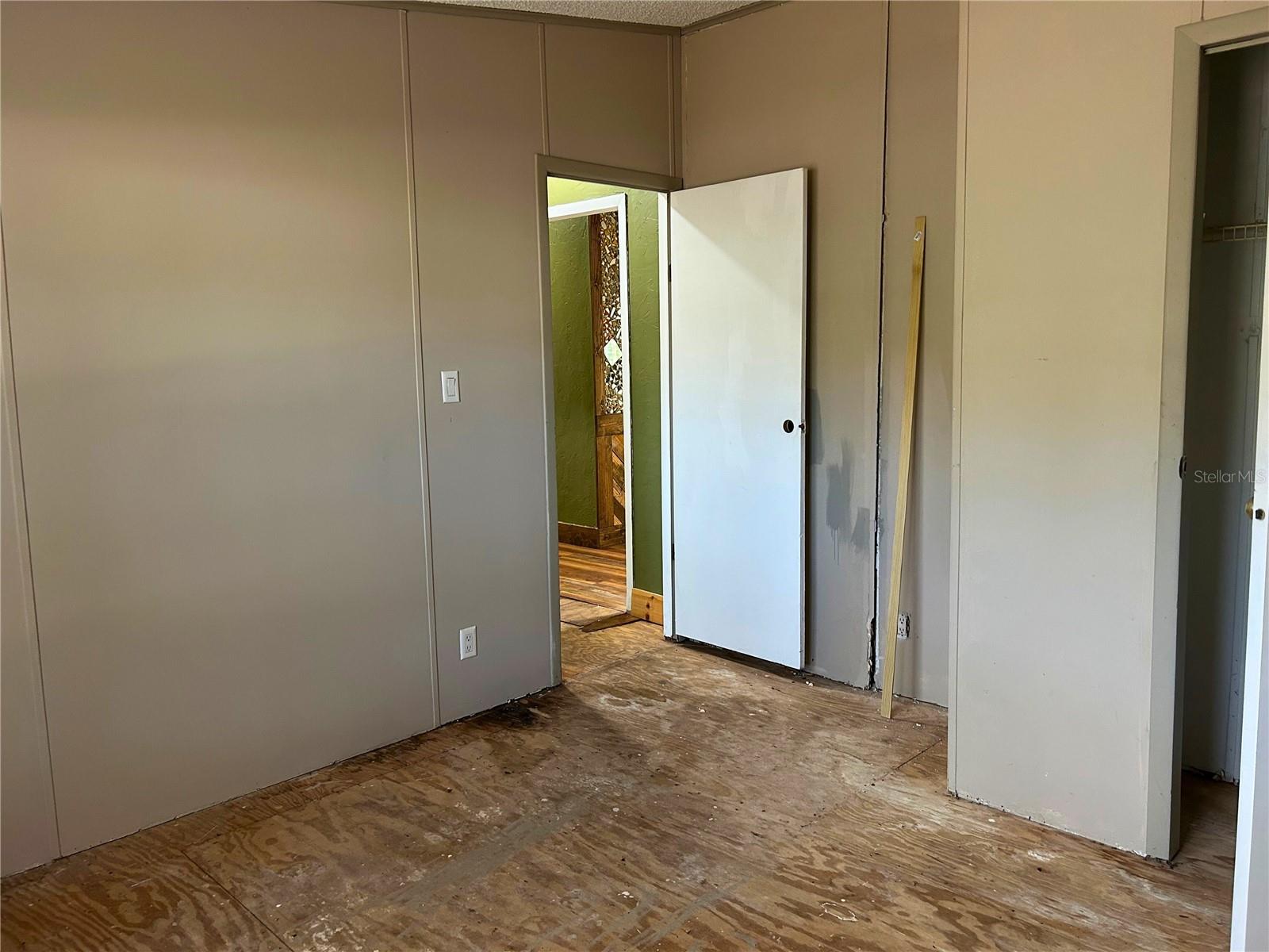 MOON LAKE ESTATES - Residential