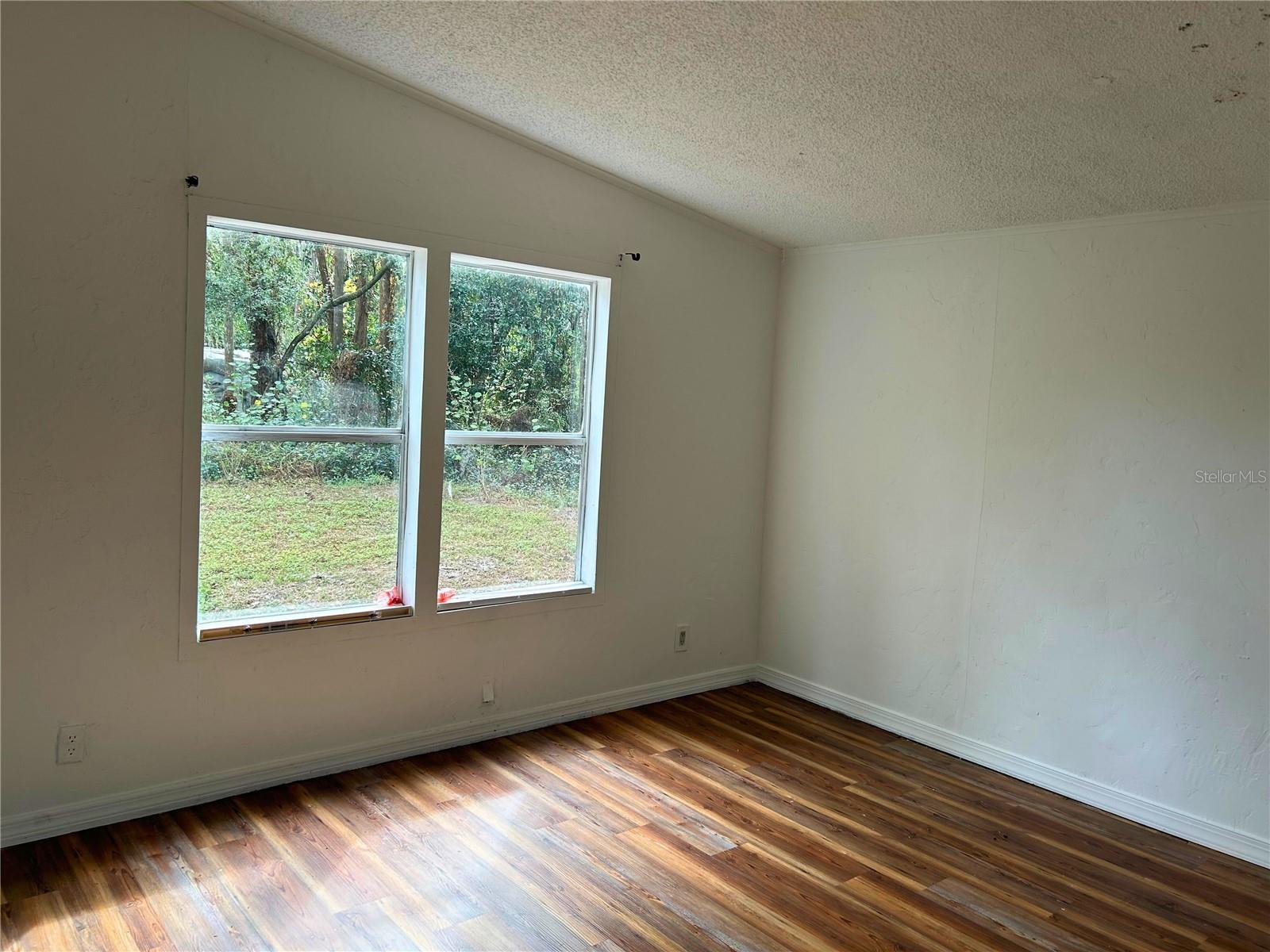 MOON LAKE ESTATES - Residential