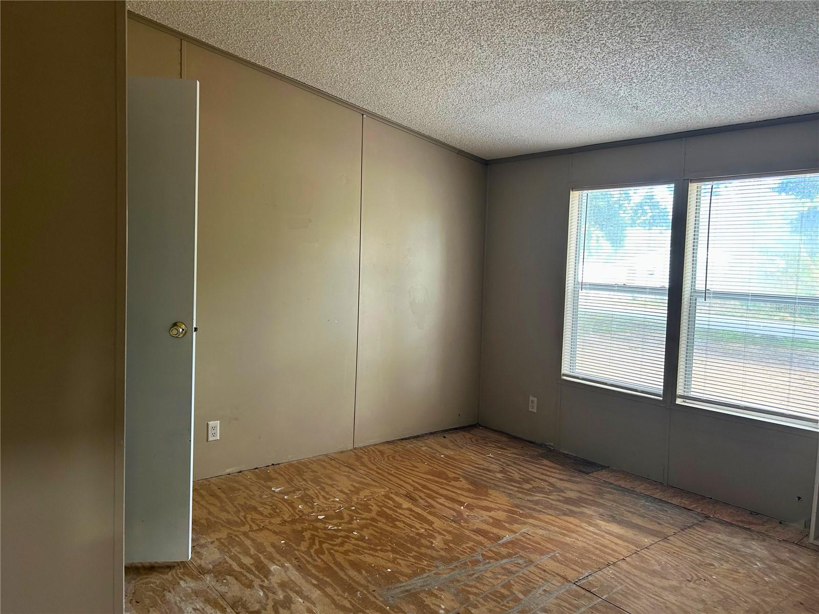 MOON LAKE ESTATES - Residential