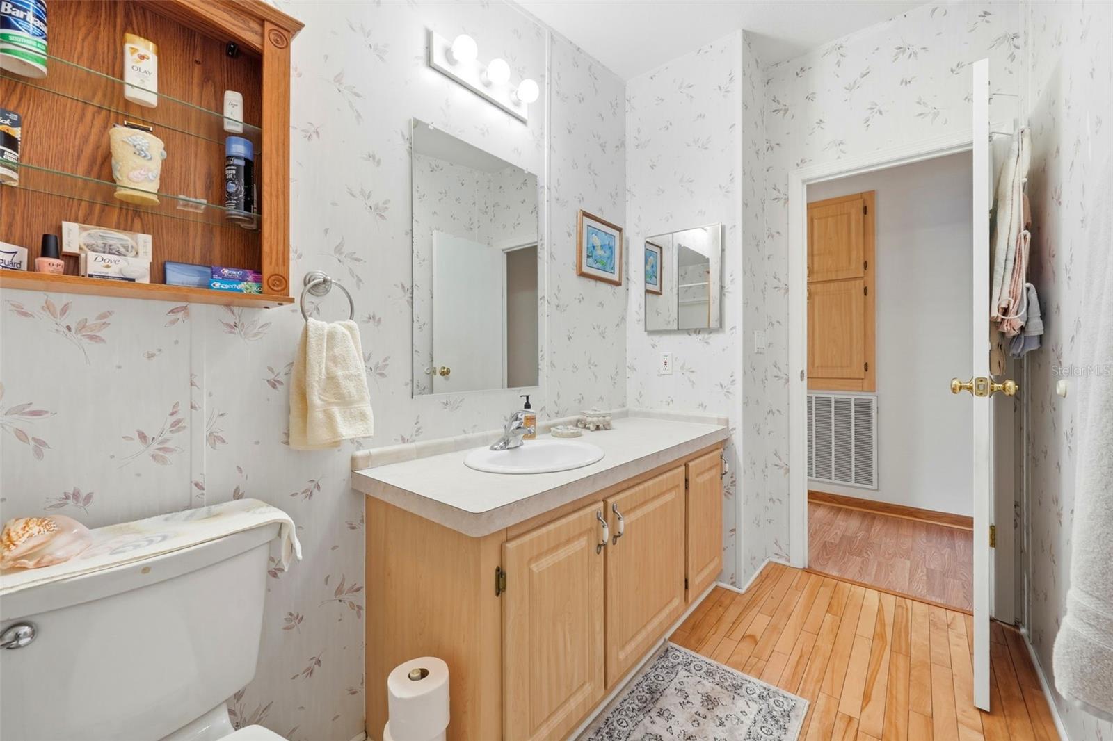 OAK RIDGE ESTATES - Residential