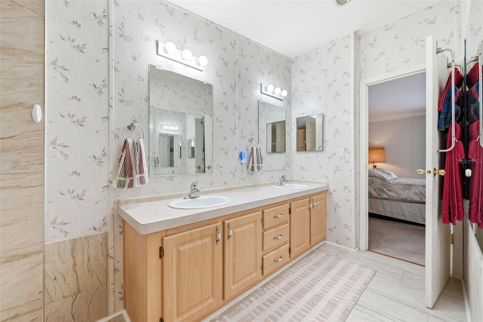 OAK RIDGE ESTATES - Residential