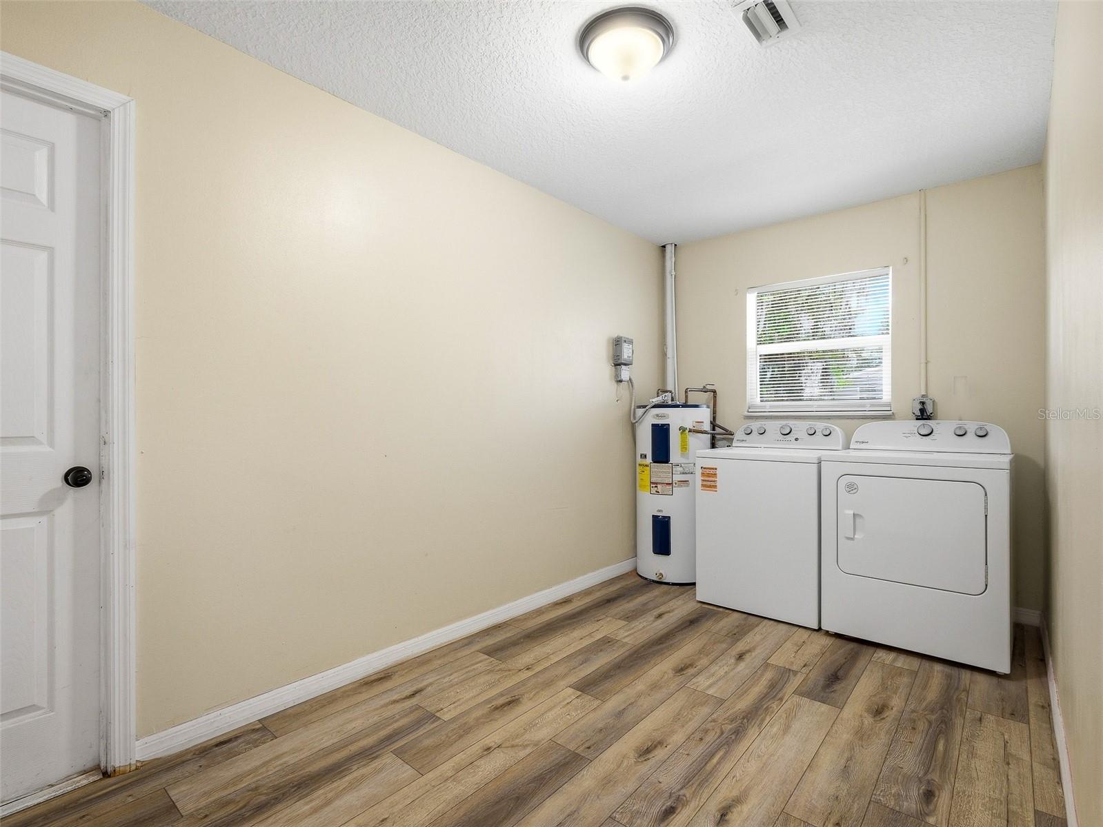 GROVELAND HEIGHTS - Residential