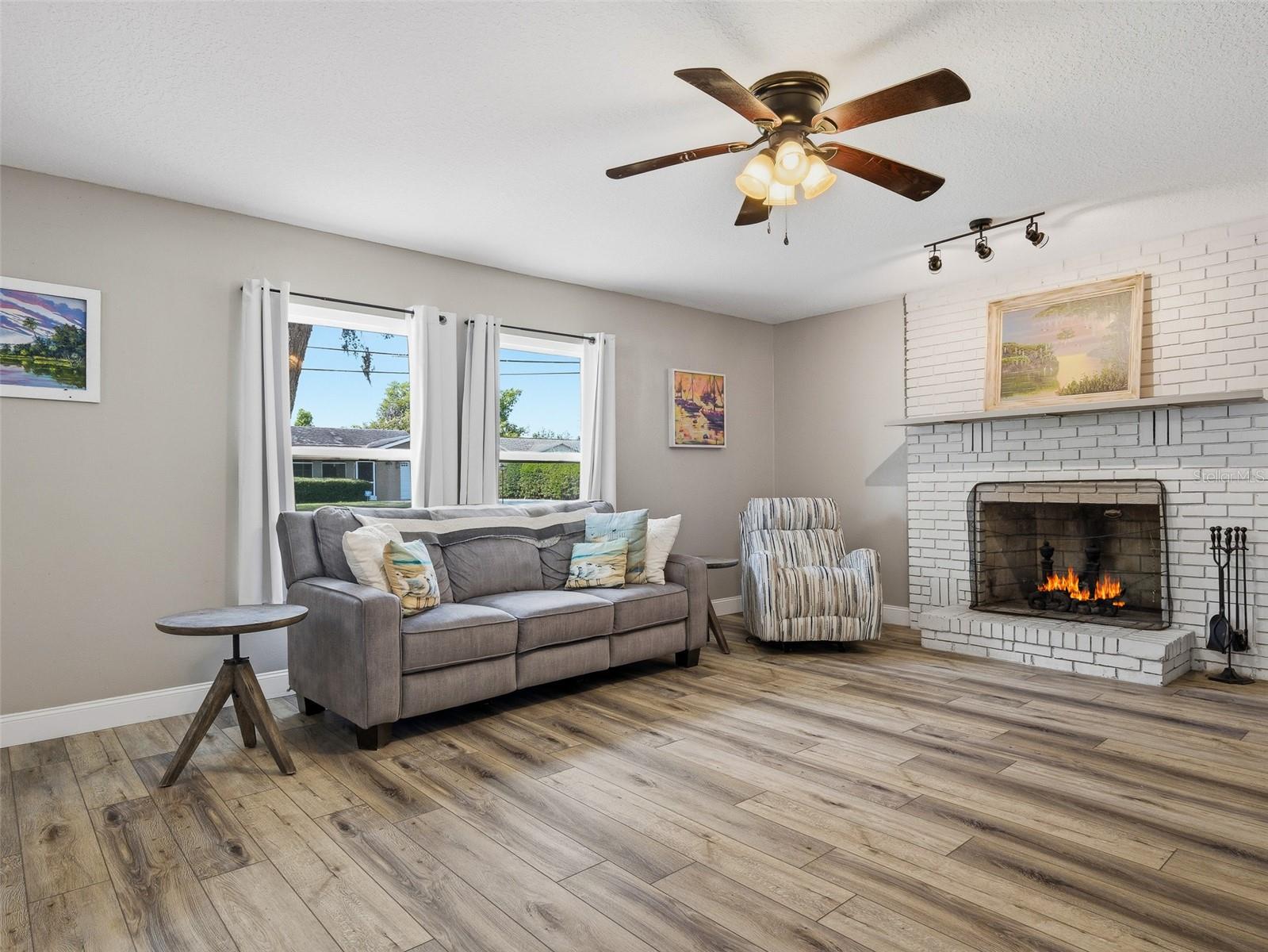 GROVELAND HEIGHTS - Residential