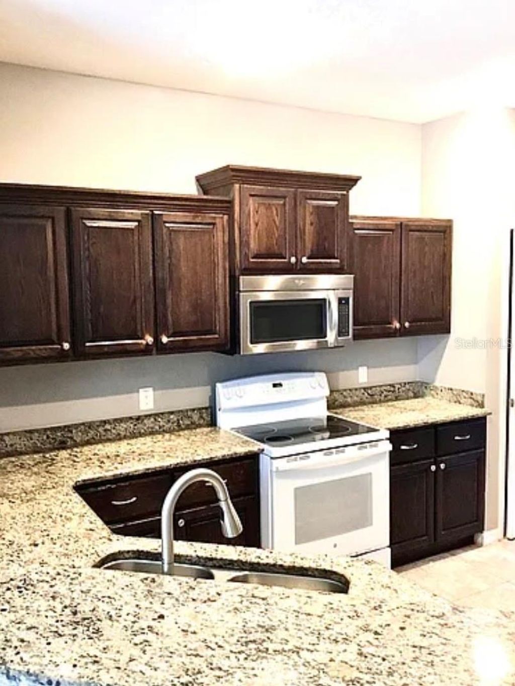 Photo of 580 Pacito Way, Saint Cloud, FL 34769 (MLS # S5140987)