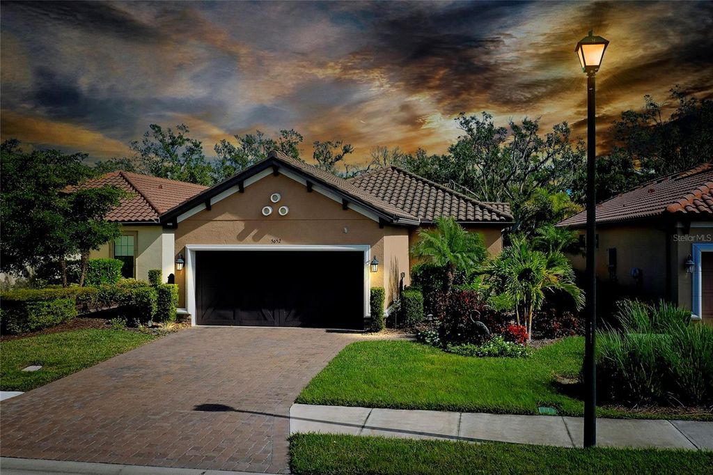 Luxury Homes for Sale in Casey Key Florida 56 Photo of 5652 Semolino St, Nokomis, FL 34275 (MLS # A4666412)