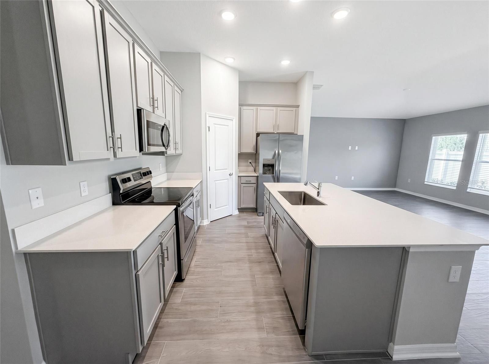 EDGEWATER PRESERVE PH 1 - Residential