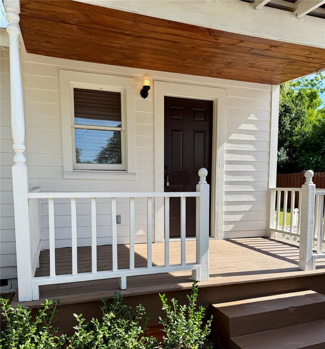 EUSTIS - Residential Lease