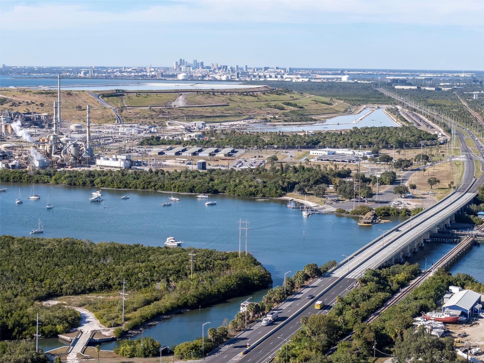 GIBSONTON ON THE BAY - Land