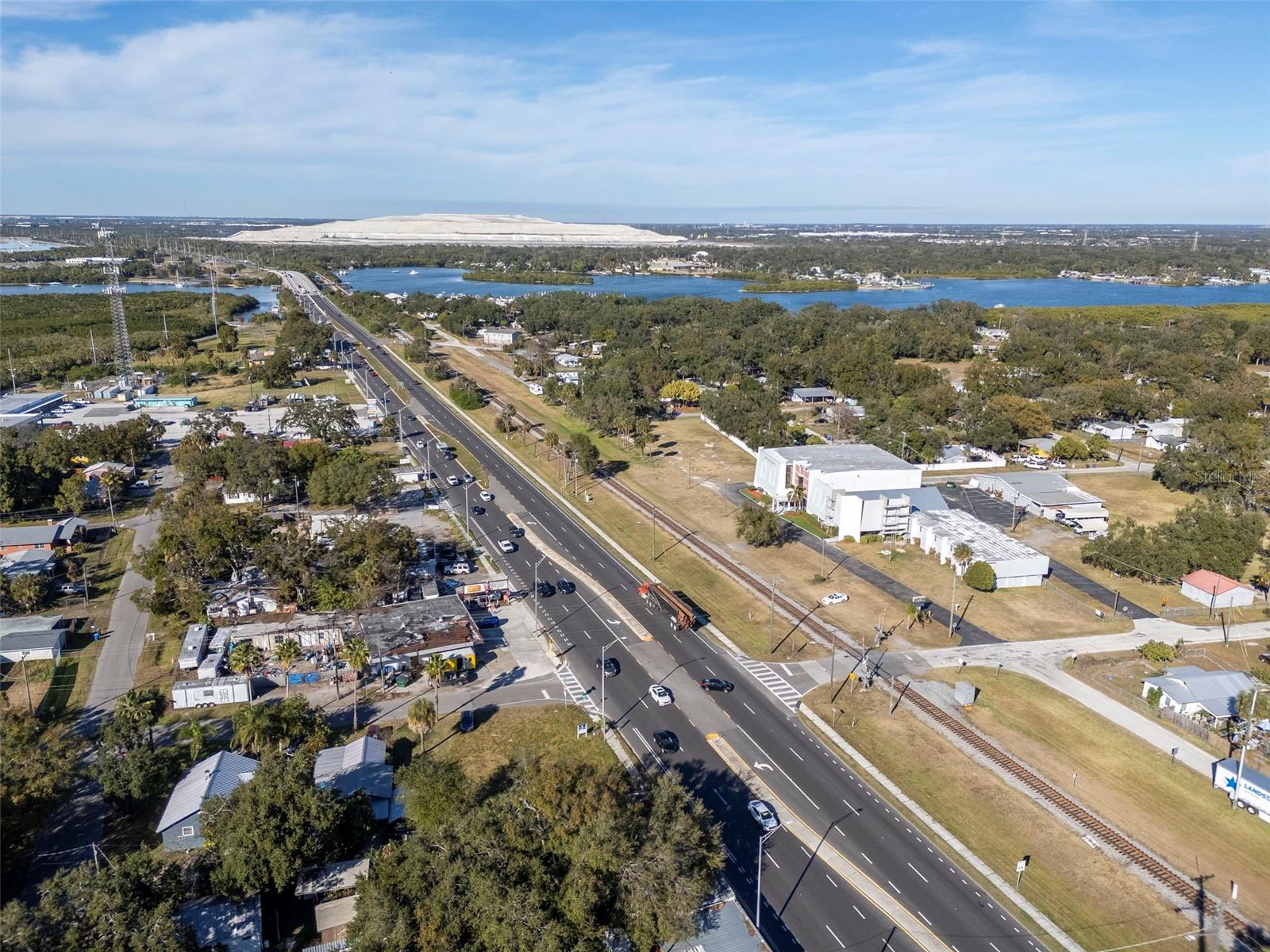 GIBSONTON ON THE BAY - Land