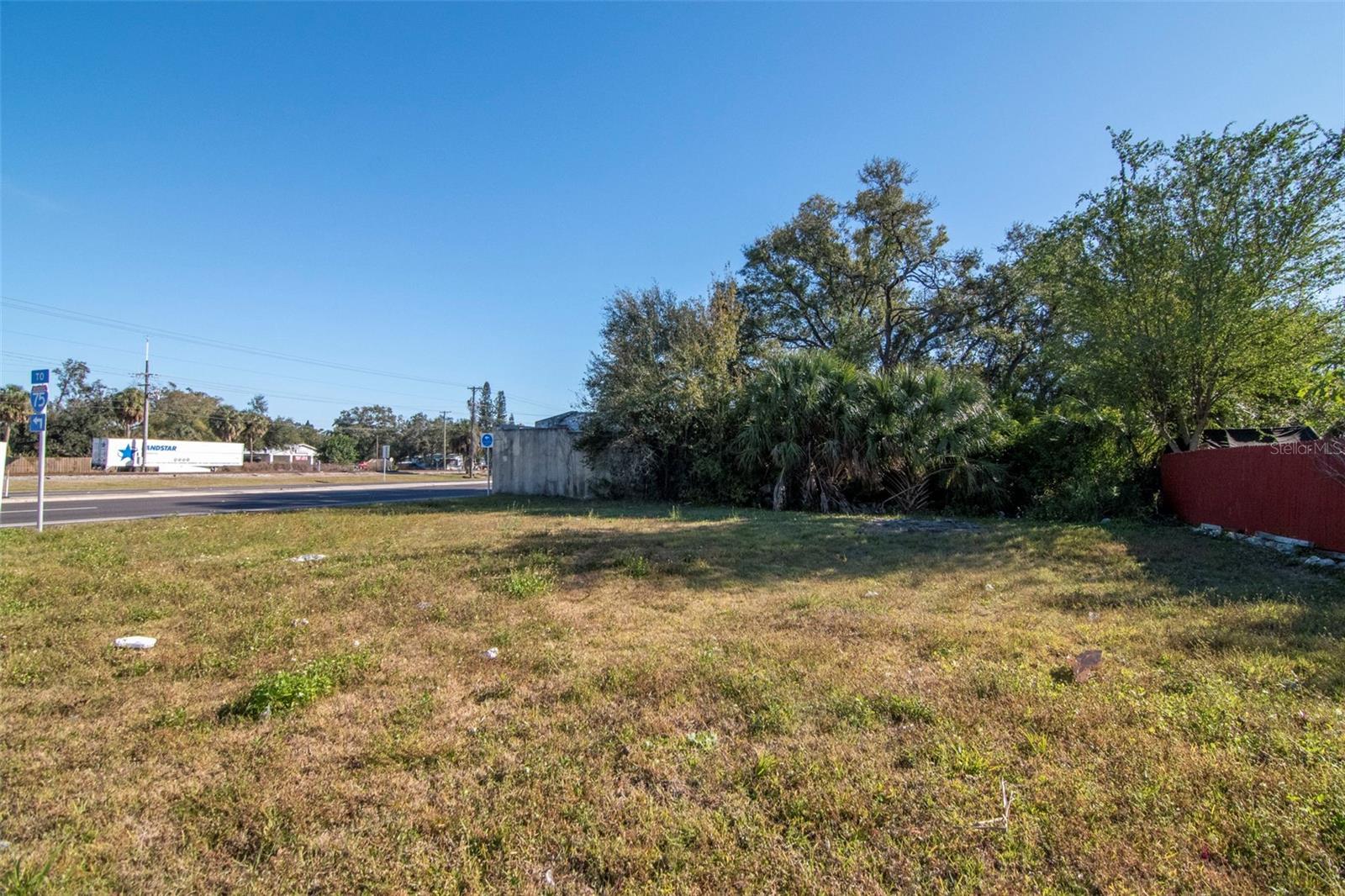 GIBSONTON ON THE BAY - Land