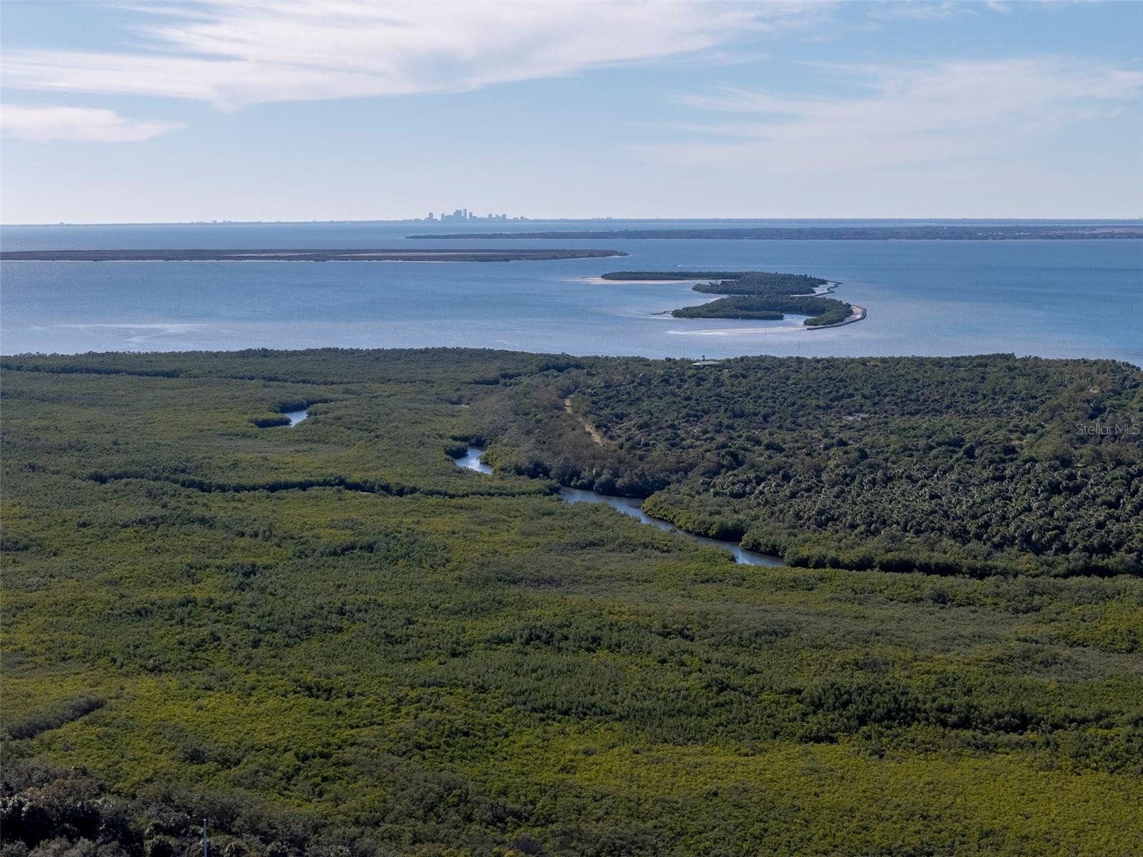 GIBSONTON ON THE BAY - Land