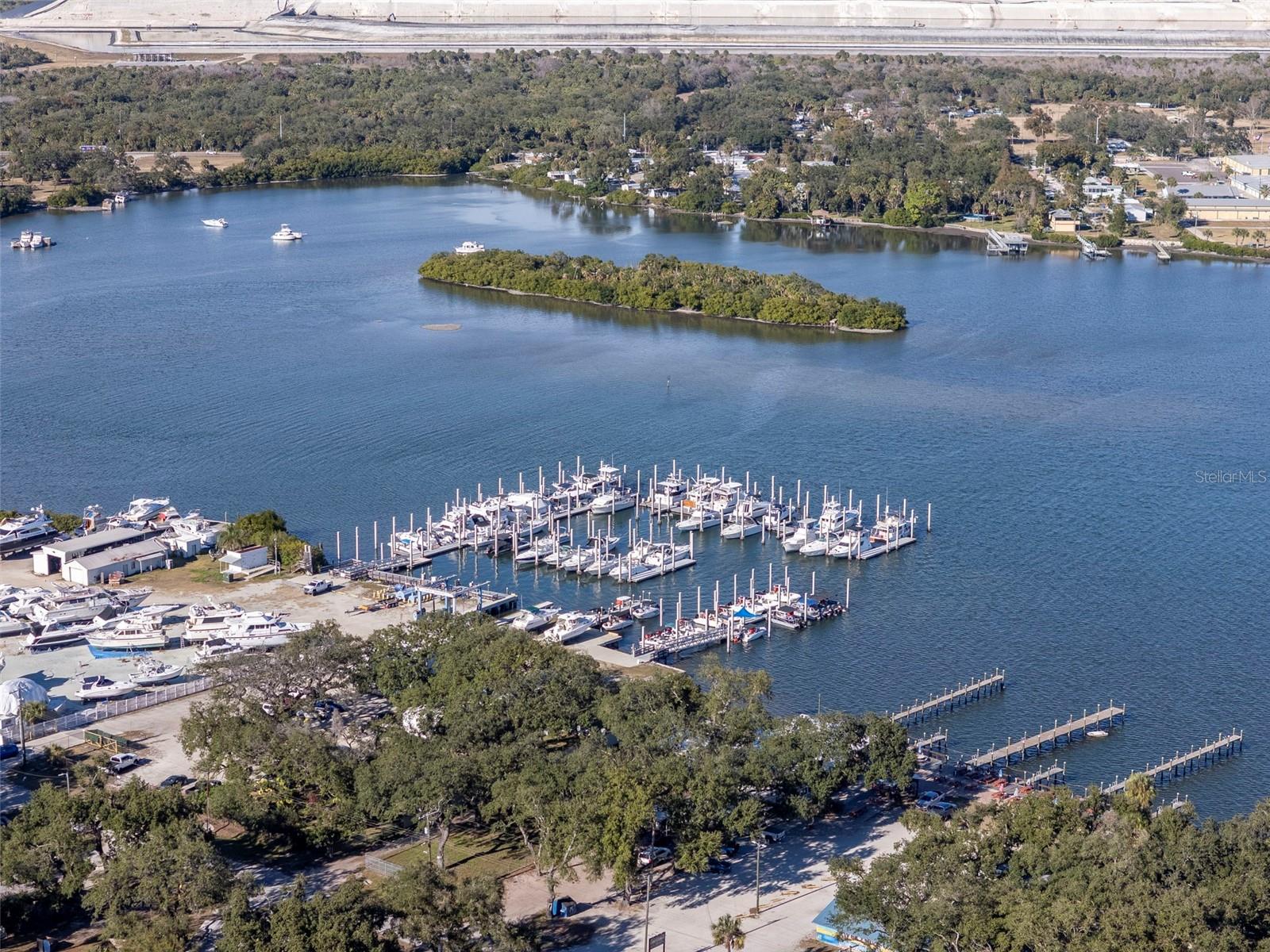 GIBSONTON ON THE BAY - Land