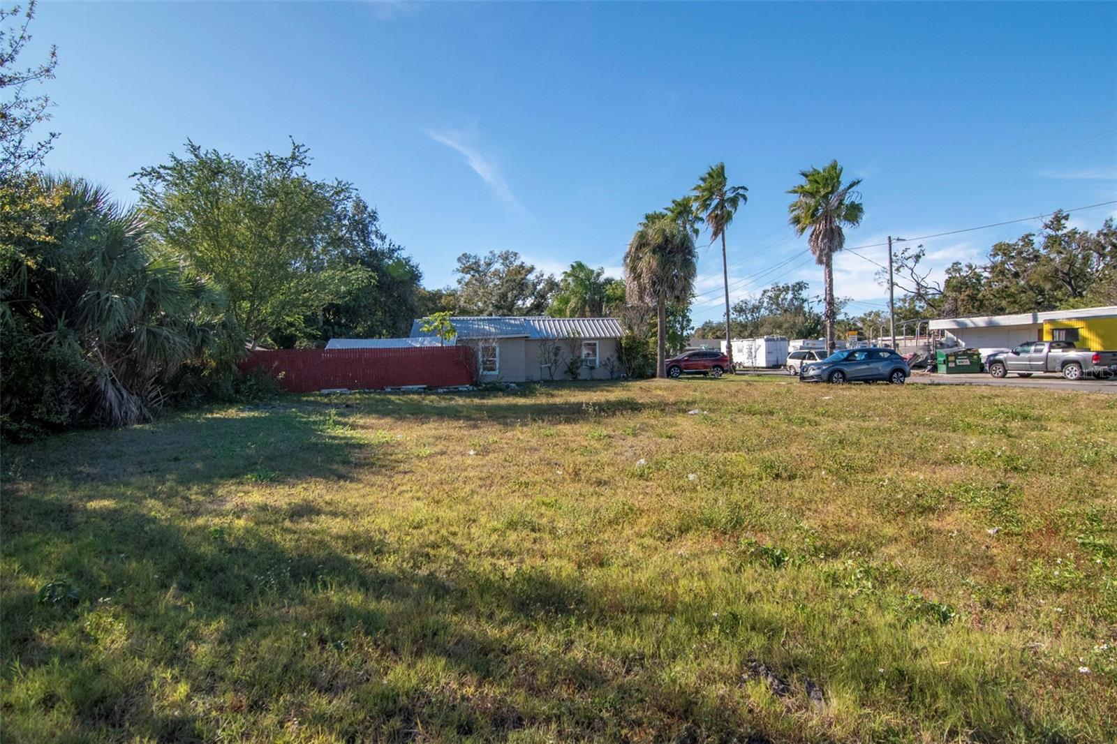 GIBSONTON ON THE BAY - Land