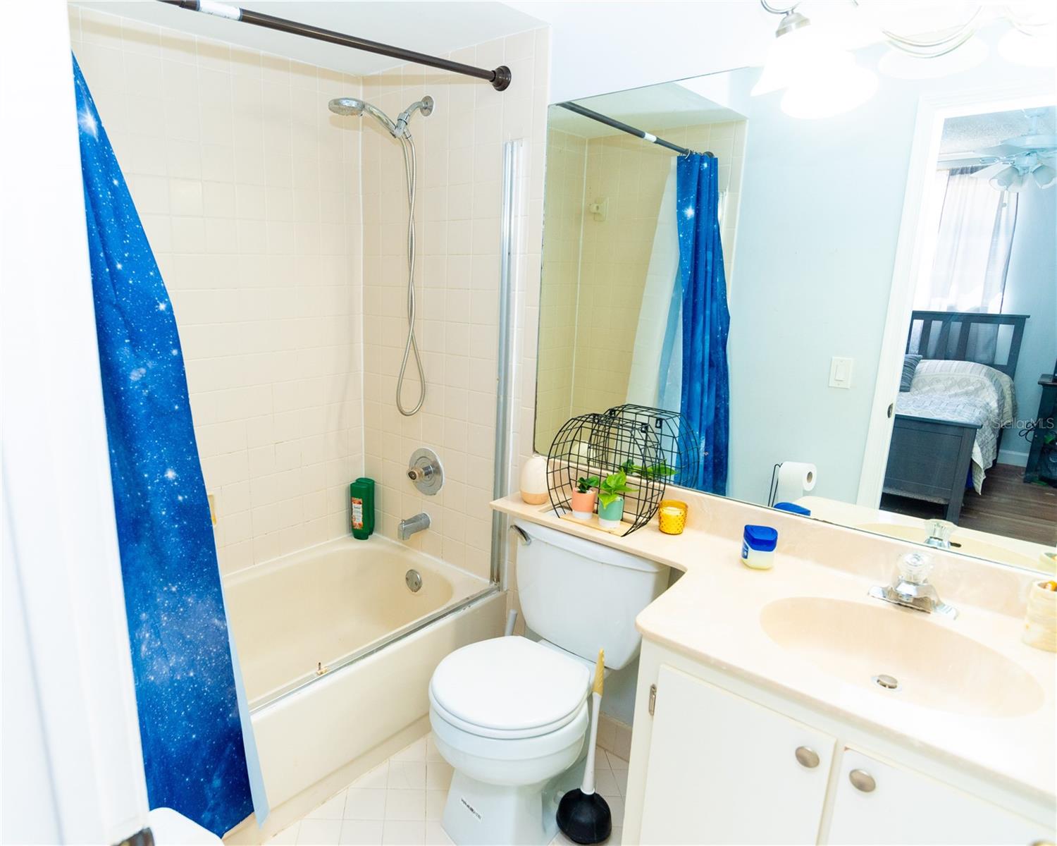 THE LAKES OF DEER CREEK 108-22 B - Residential