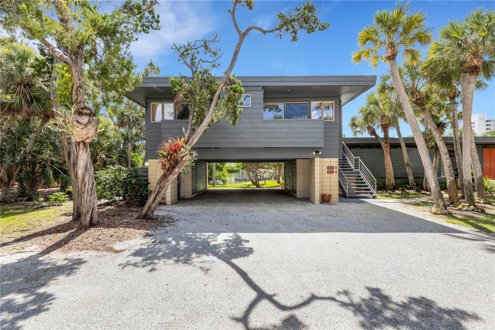SANDY HOOK - Residential