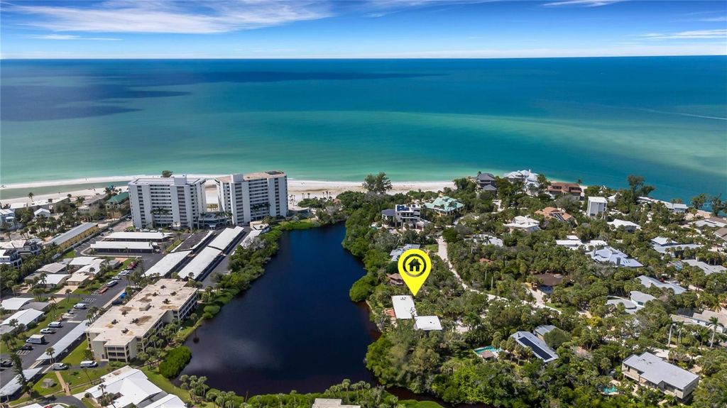 Photo of 62 S Sandy Hook Road S, Sarasota, FL 34242 (MLS # A4667491)