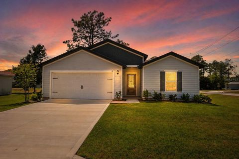 Photo of 2 Prince Eric Lane, Palm Coast, FL 32164 (MLS # FC317914)