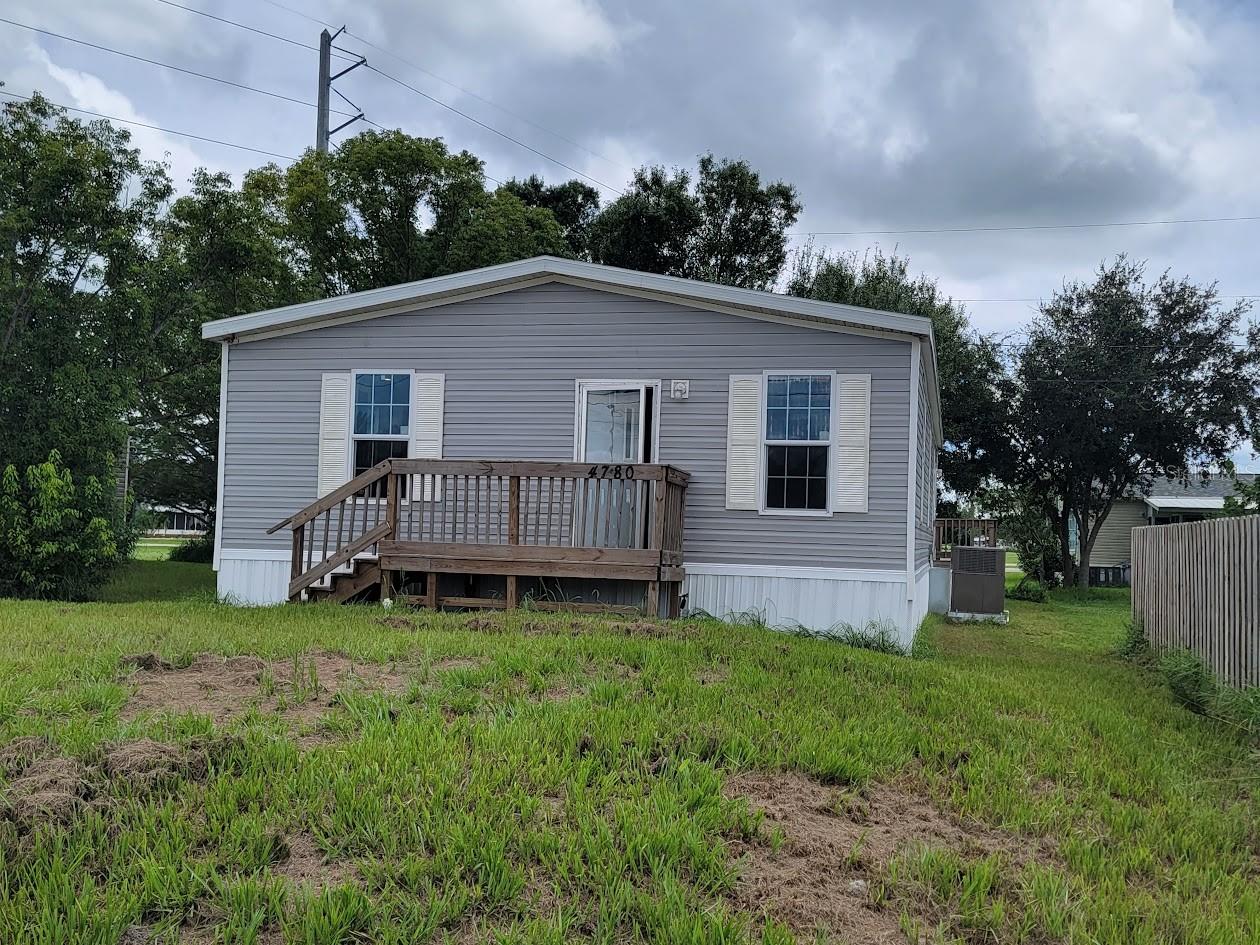 AVAILABLE FOR ANNUAL RENTAL – This NEW DOUBLE-WIDE MANUFACTURED HOME offers city water, brand-new stainless steel appliances, and a modern HVAC system for year-round comfort. Featuring 3 bedrooms and 2 full bathrooms, the open-concept layout provides a bright, spacious living area that flows seamlessly from kitchen to dining to living room. The kitchen boasts a large pantry for extra storage.
The Primary Bedroom includes in suite bathroom and a generous closet, while two additional bedrooms share a full bath—perfect for family, guests, or a home office. Enjoy low-maintenance living in the picturesque Punta Gorda community, just minutes from shopping, dining, and local amenities.
Ready to make this your next home? Schedule your showing today and experience comfortable, convenient living in Punta Gorda!