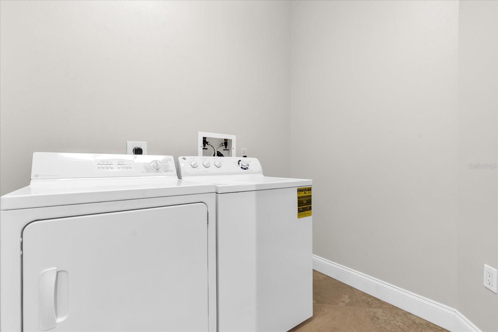 LAGUNA AT RIVIERA DUNES II OR2087/6469 - Residential