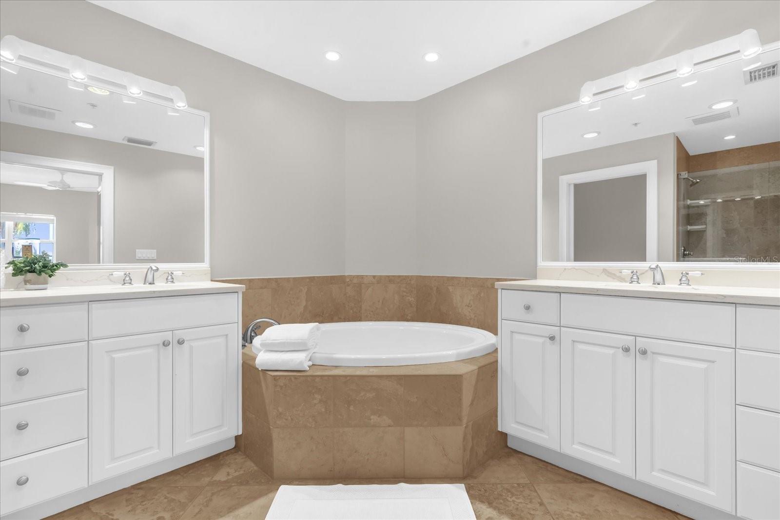 LAGUNA AT RIVIERA DUNES II OR2087/6469 - Residential