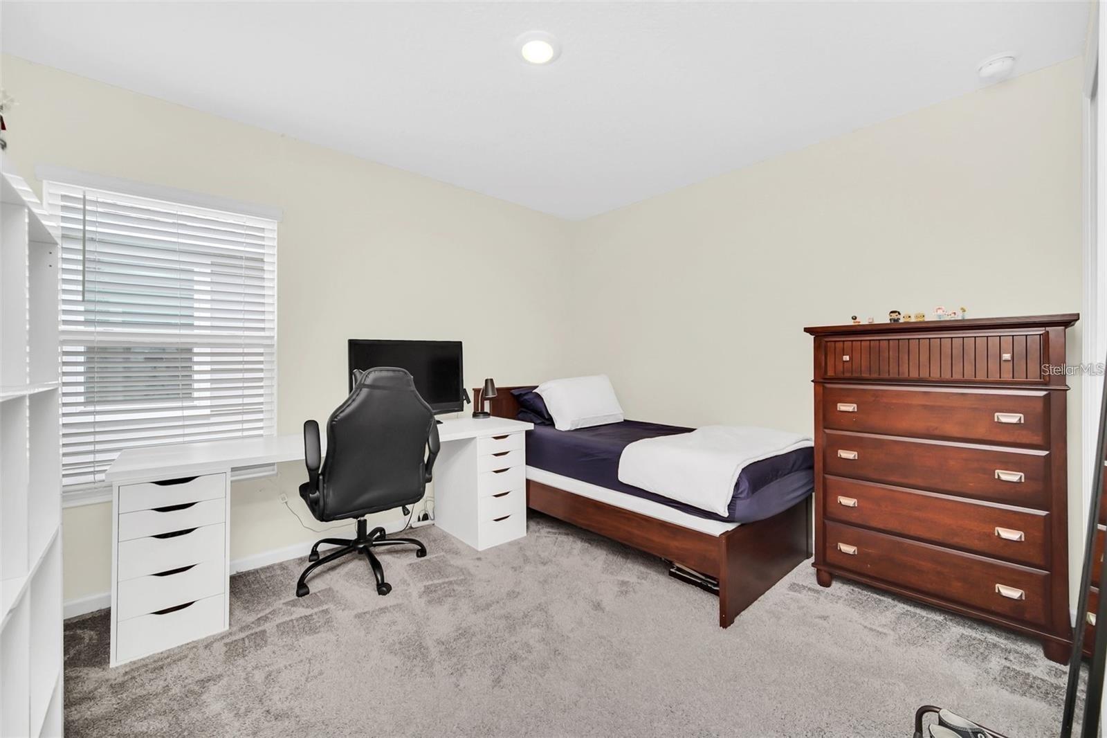 STOREY CREEK - Residential