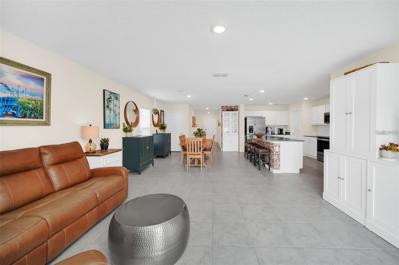 STOREY CREEK - Residential