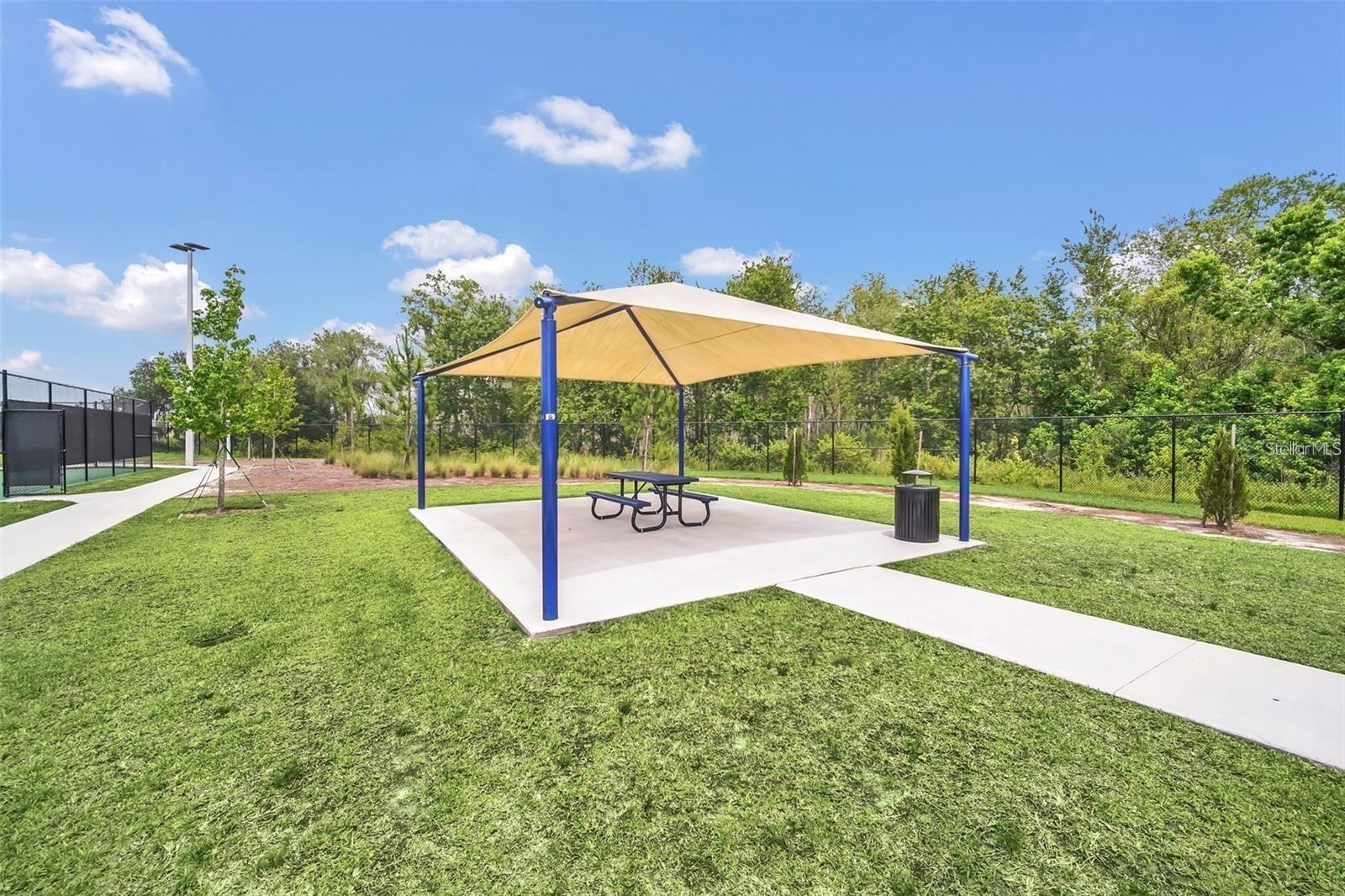 STOREY CREEK - Residential