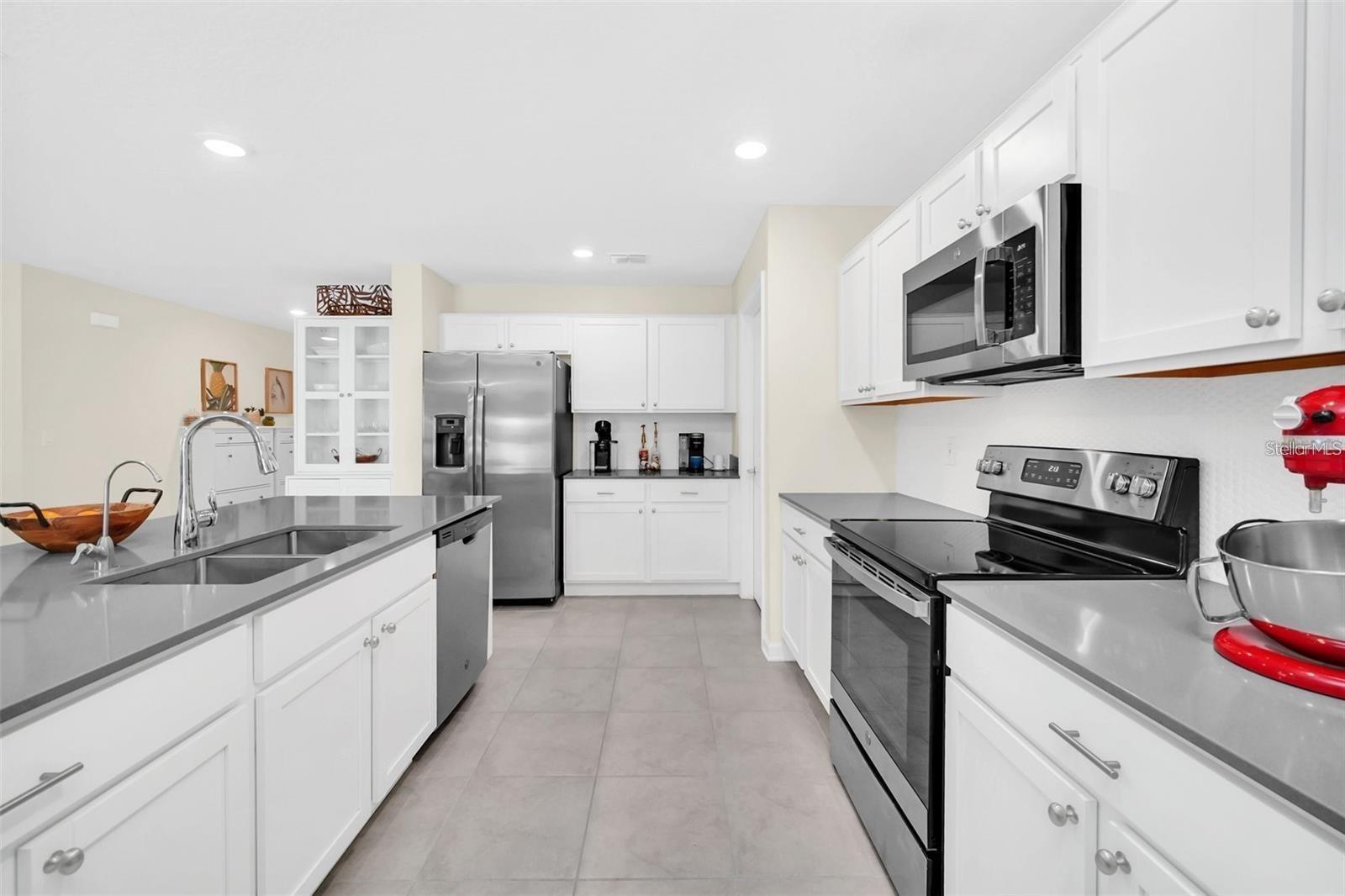 STOREY CREEK - Residential