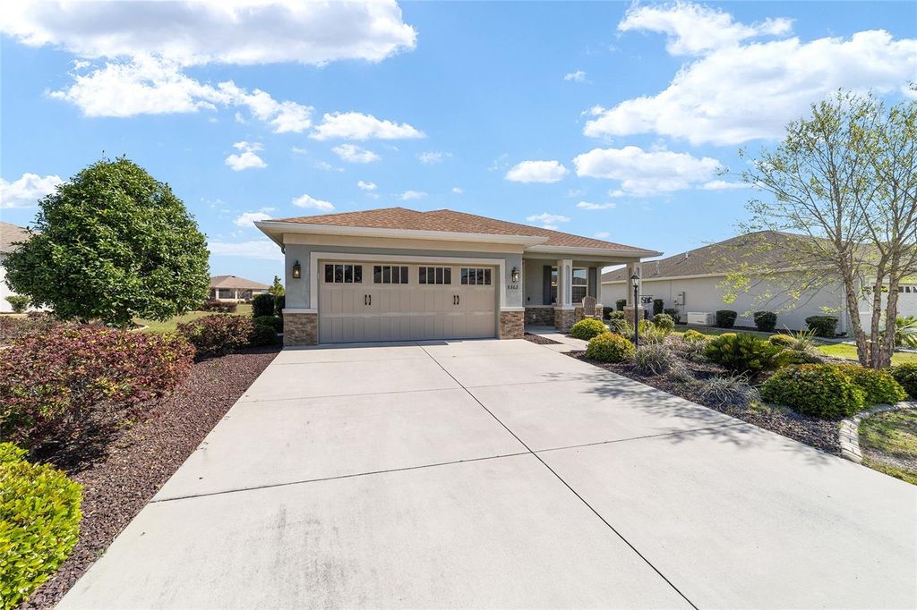 Photo of 8862 SW 103rd Circle, Ocala, FL 34481 (MLS # OM721624)