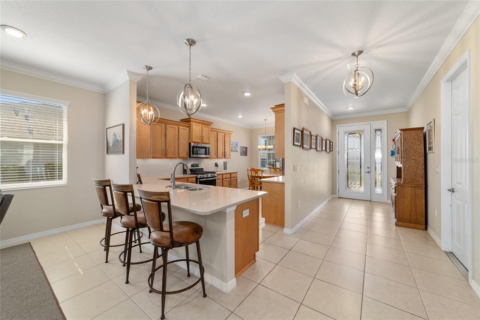 ON TOP OF THE WORLD - Residential