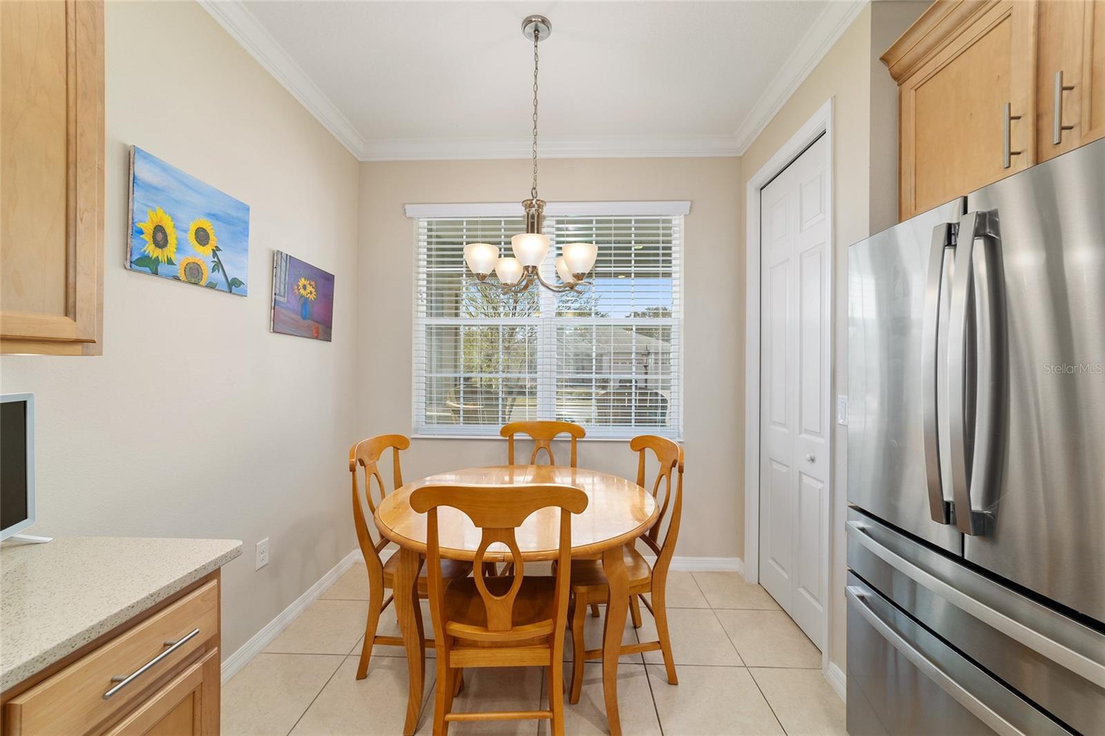 ON TOP OF THE WORLD - Residential