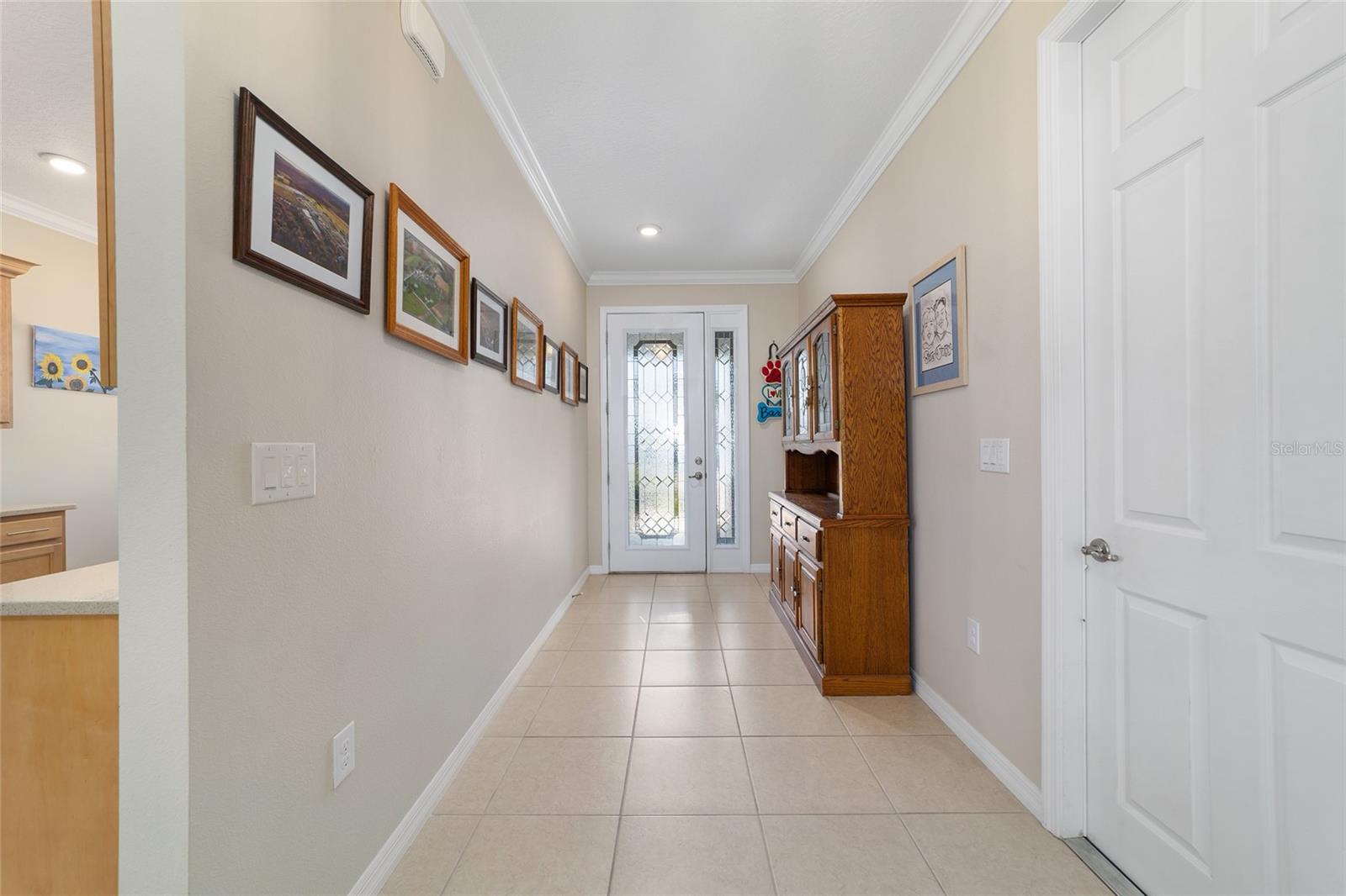 ON TOP OF THE WORLD - Residential